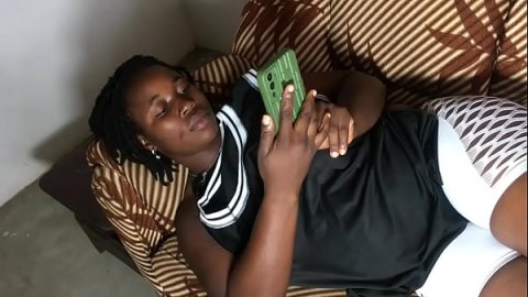 SEDUCTIVE PATIENT WITH THE INTENTION TO SEDUCE HER PERSONAL PHYSICIAN CALLED HIM TO COME RUN A MEDICAL CHECK ON HER AND IT TURNED OUT TO BE A FUCKING SEXUAL SPREE. FULL VIDEO ON XVIDEOS RED AND SHEER